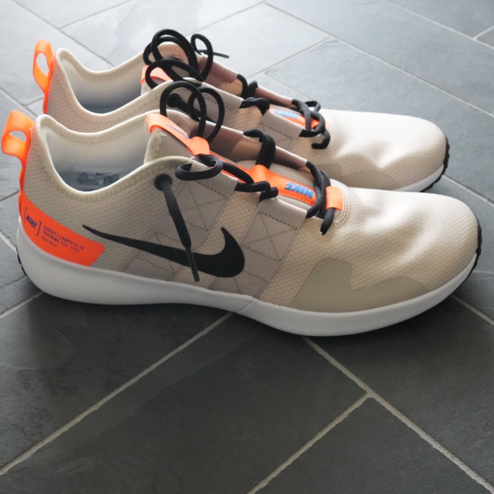 NIKE Shoes VARSITY COMPLETE TR 2 Cross Training Sneaker